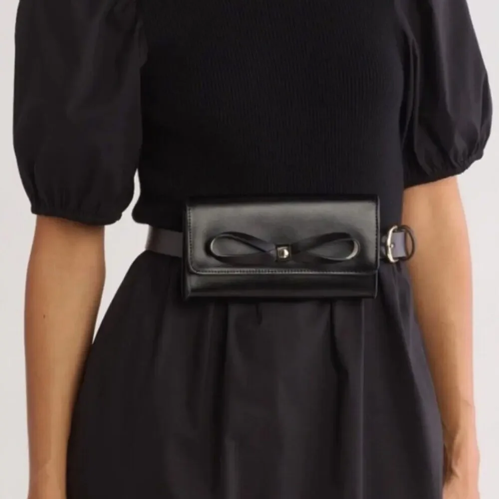 NWT - Kate Spade - leather black bow belt bag size L/XL.